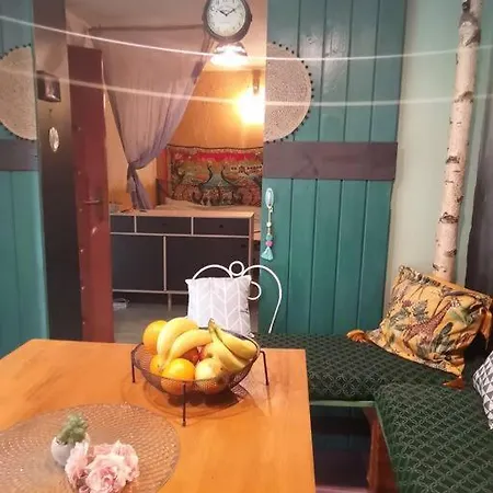 Apartment Deer *